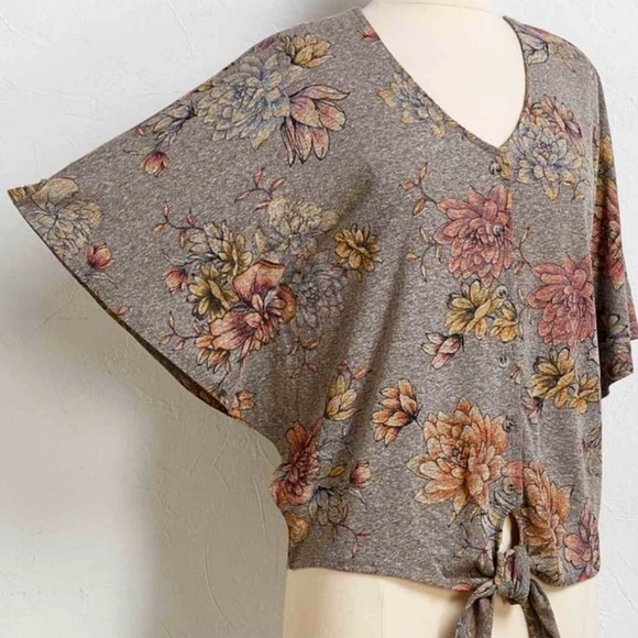 Democracy Tops - Democracy Bat Wing Crop Top Size S